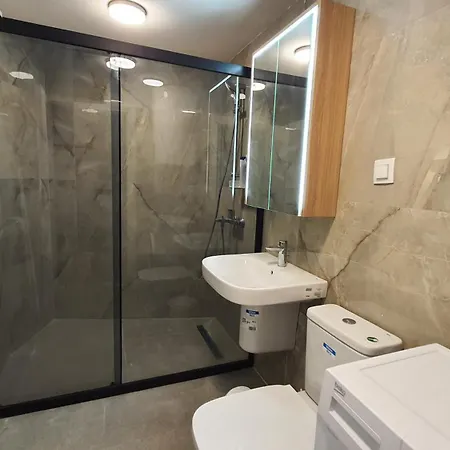 Siky Vodno شقة سكوبجي